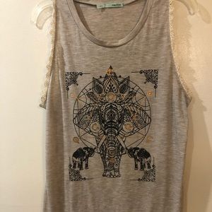 Cute size large Maurice’s tank